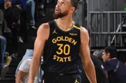 开云官方app入口-勇士遭人逆转，库里表现出色