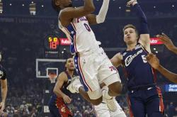 开云体育下载-包含76人绝杀勇士B队，米切尔统治全场的词条