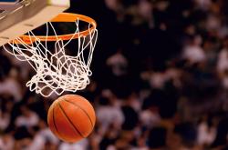 开云下载-赛道与绿茵的狂想曲，弗拉霍维奇的冠军级表现照亮F1揭幕战之夜