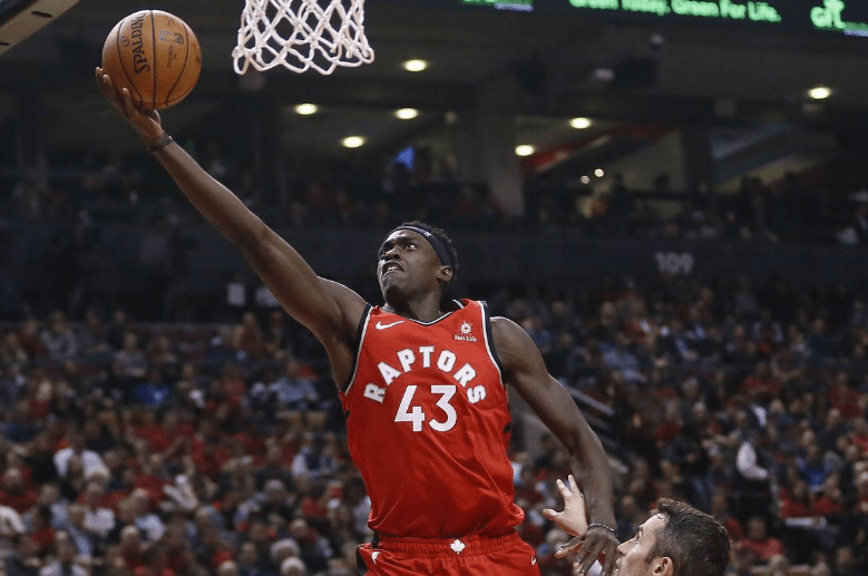 猛龙核心卡尔·洛瑞受伤退出赛季总决赛前途未卜的简单介绍