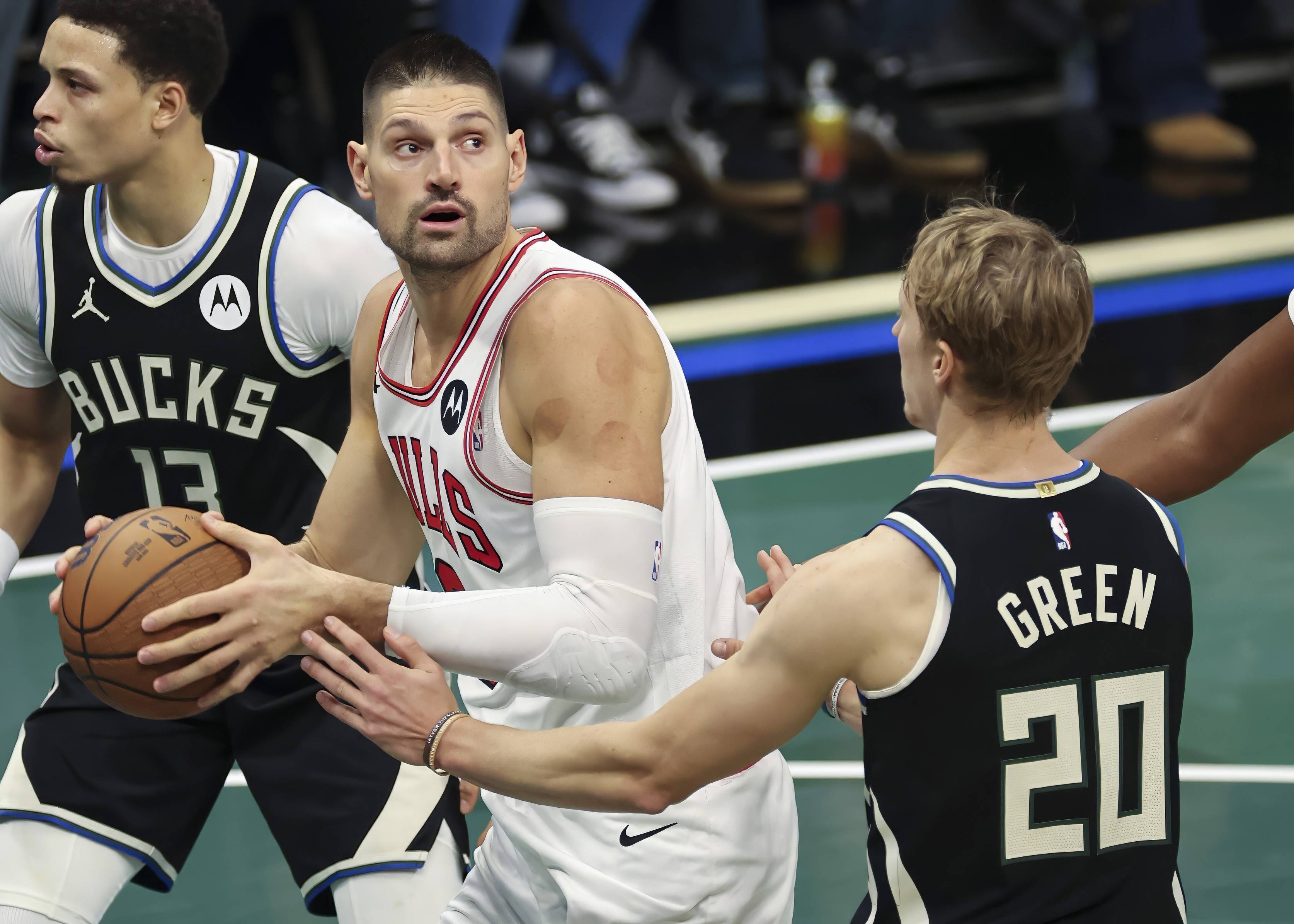 雄鹿险胜公牛,塔图姆扛起全队的简单介绍 雄鹿险胜公牛,塔图姆扛起全队的简单介绍