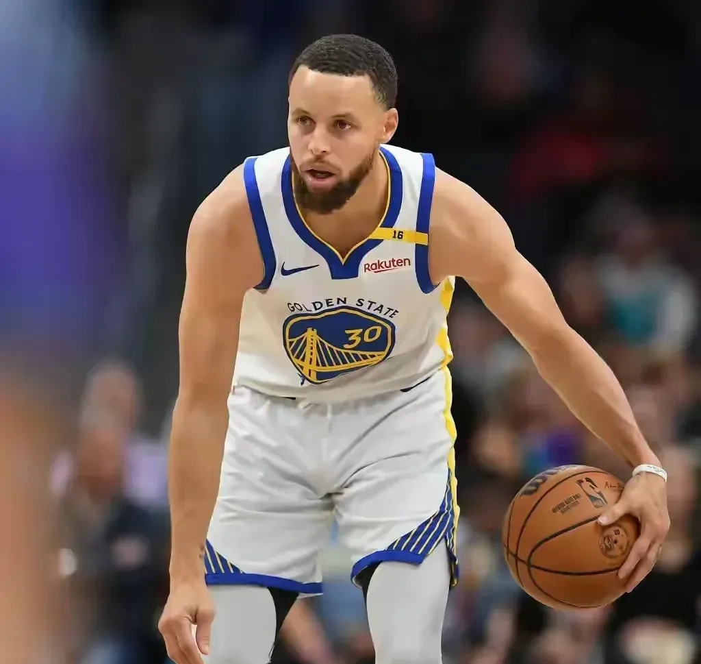 勇士遭人逆转,库里表现出色 勇士遭人逆转,库里表现出色