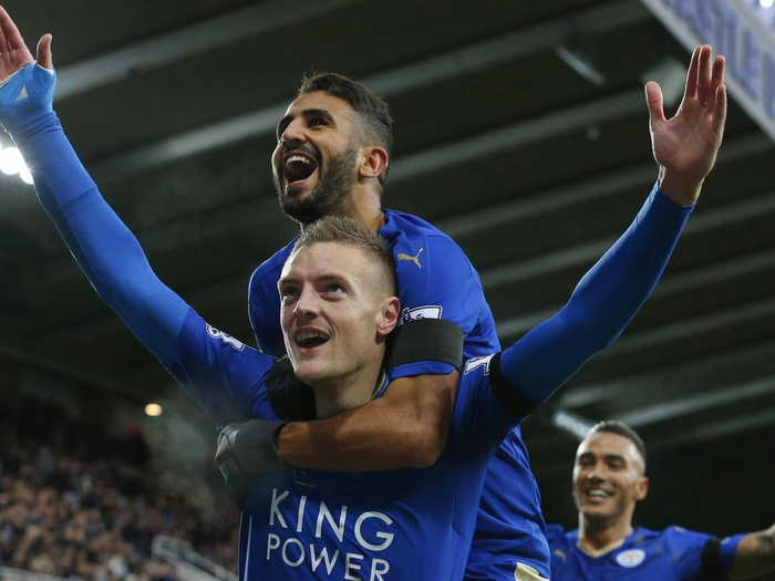 关于阿尔及利亚球队积分榜夺魁，创造历史的信息