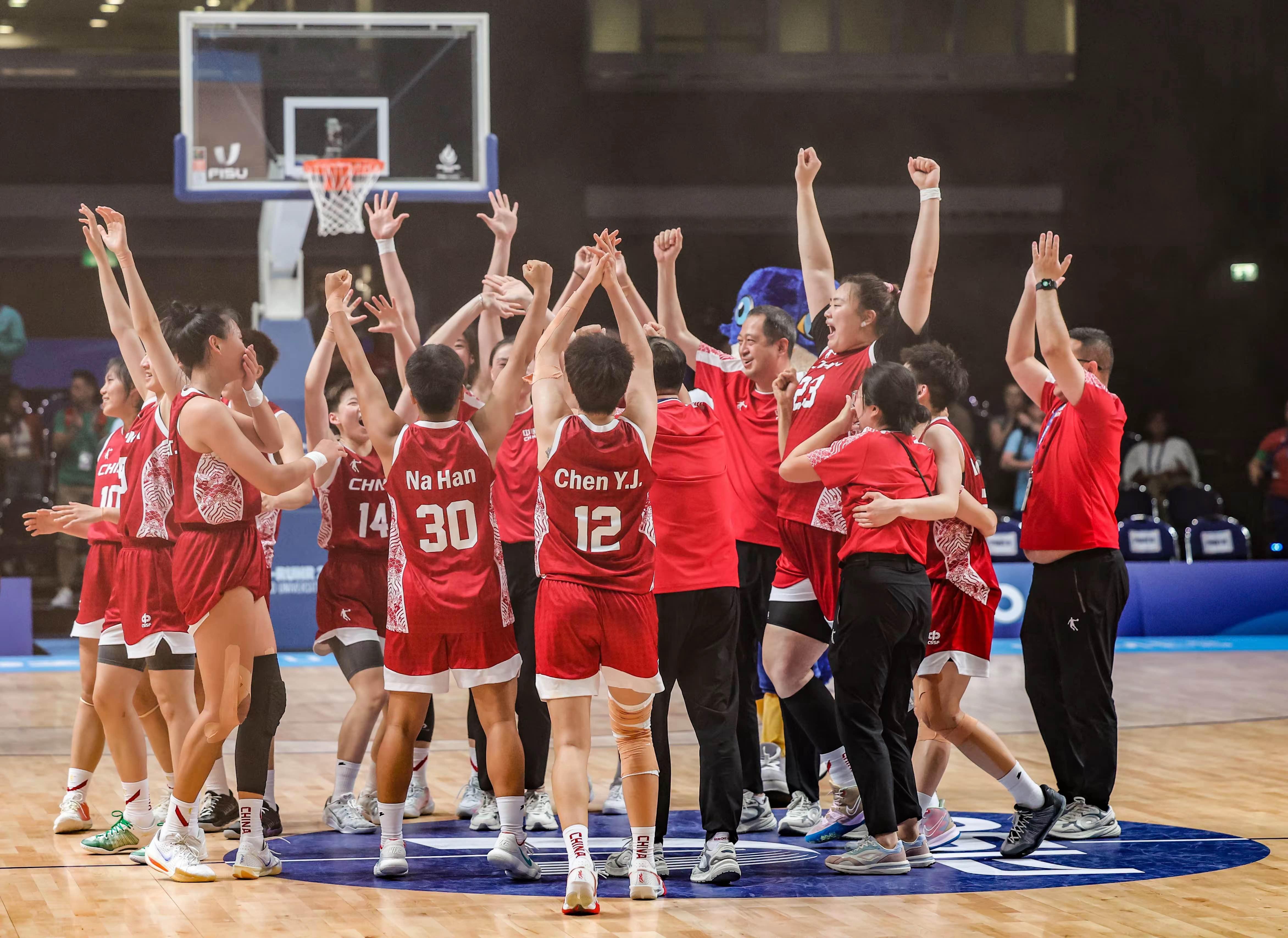 四川男篮主场力克对手，取得胜利