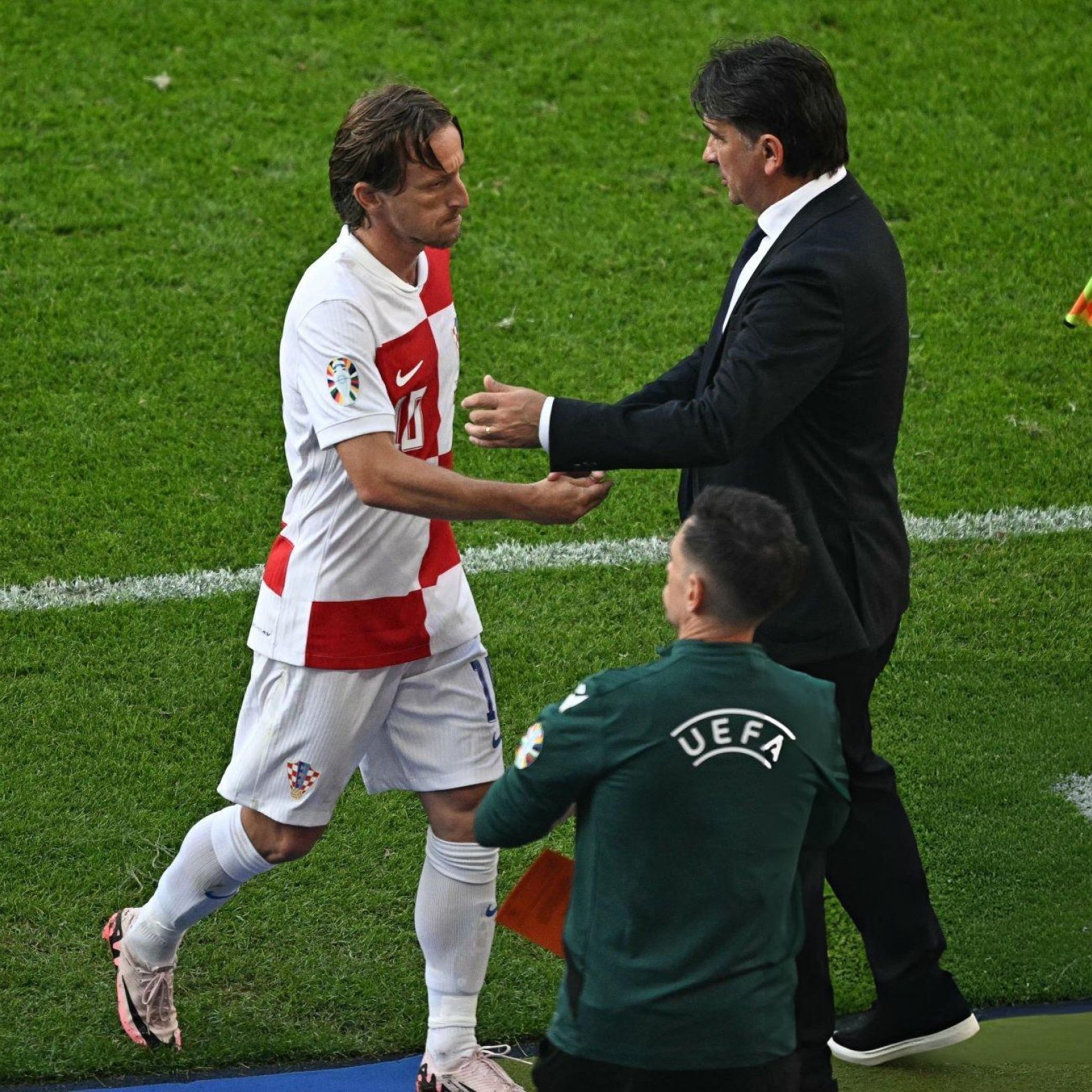 乌克兰挑战阿拉巴尼亚，胜劣局面难以预测的简单介绍