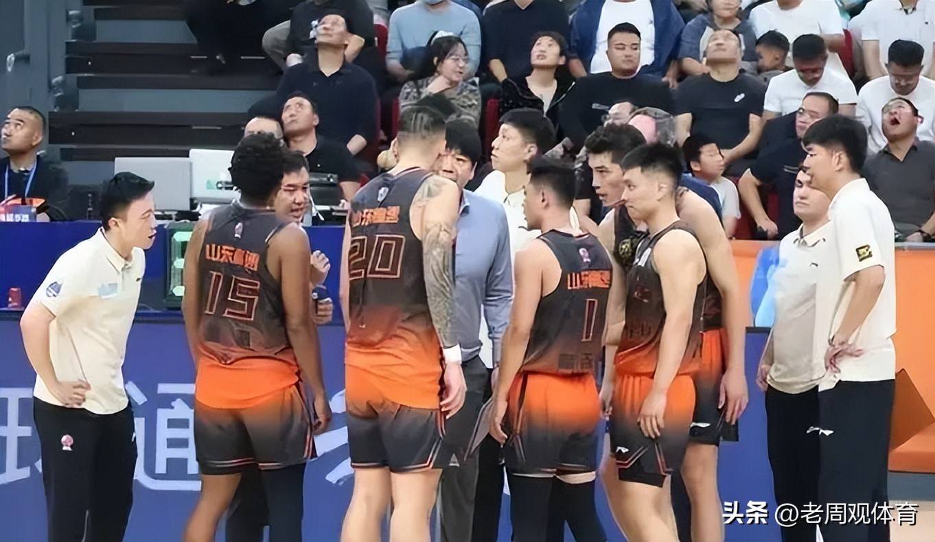 山西男篮备战全员备战，迎接挑战