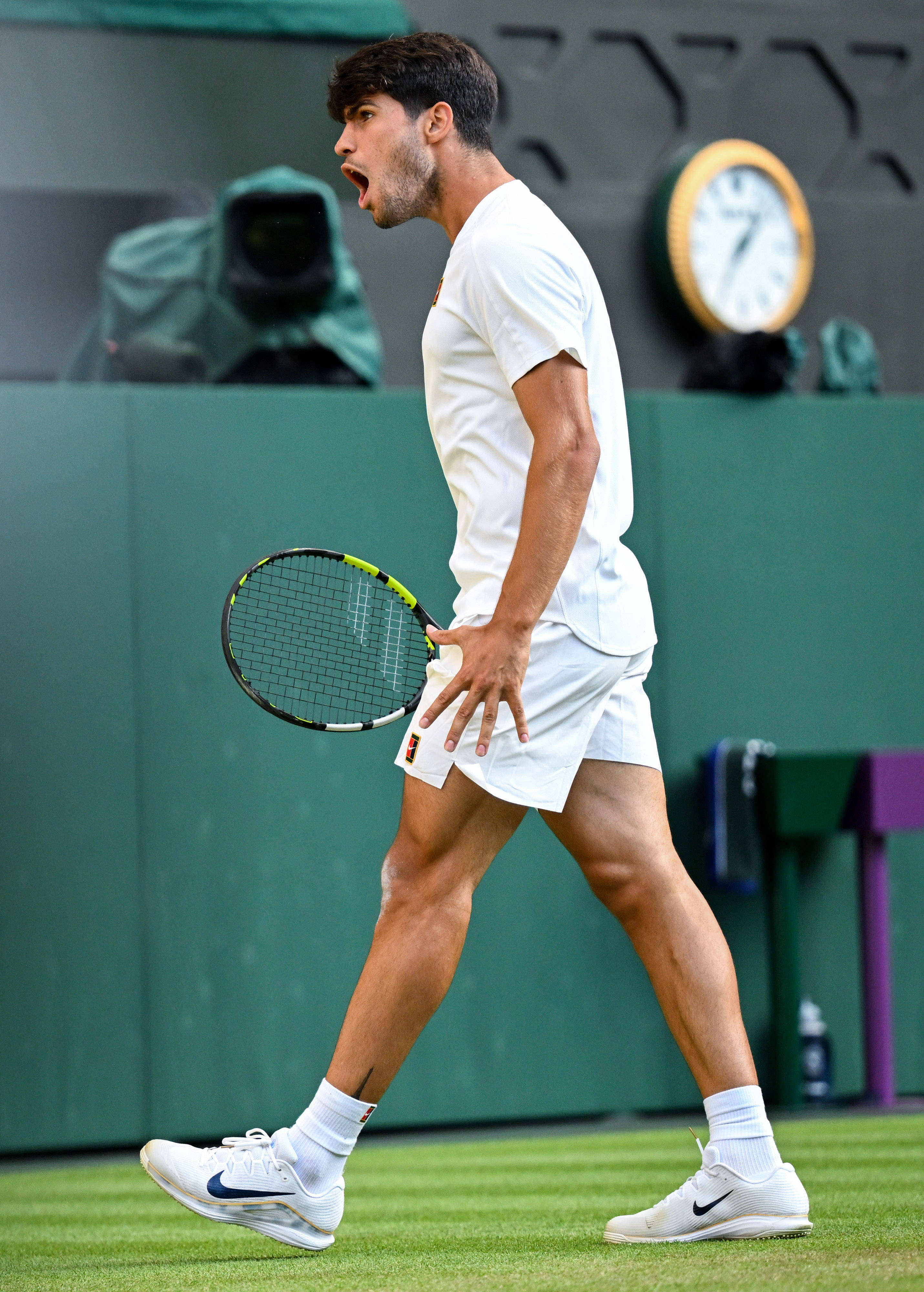 包含美国网球队横扫澳大利亚网球队，阿尔卡拉斯惊艳世界的词条