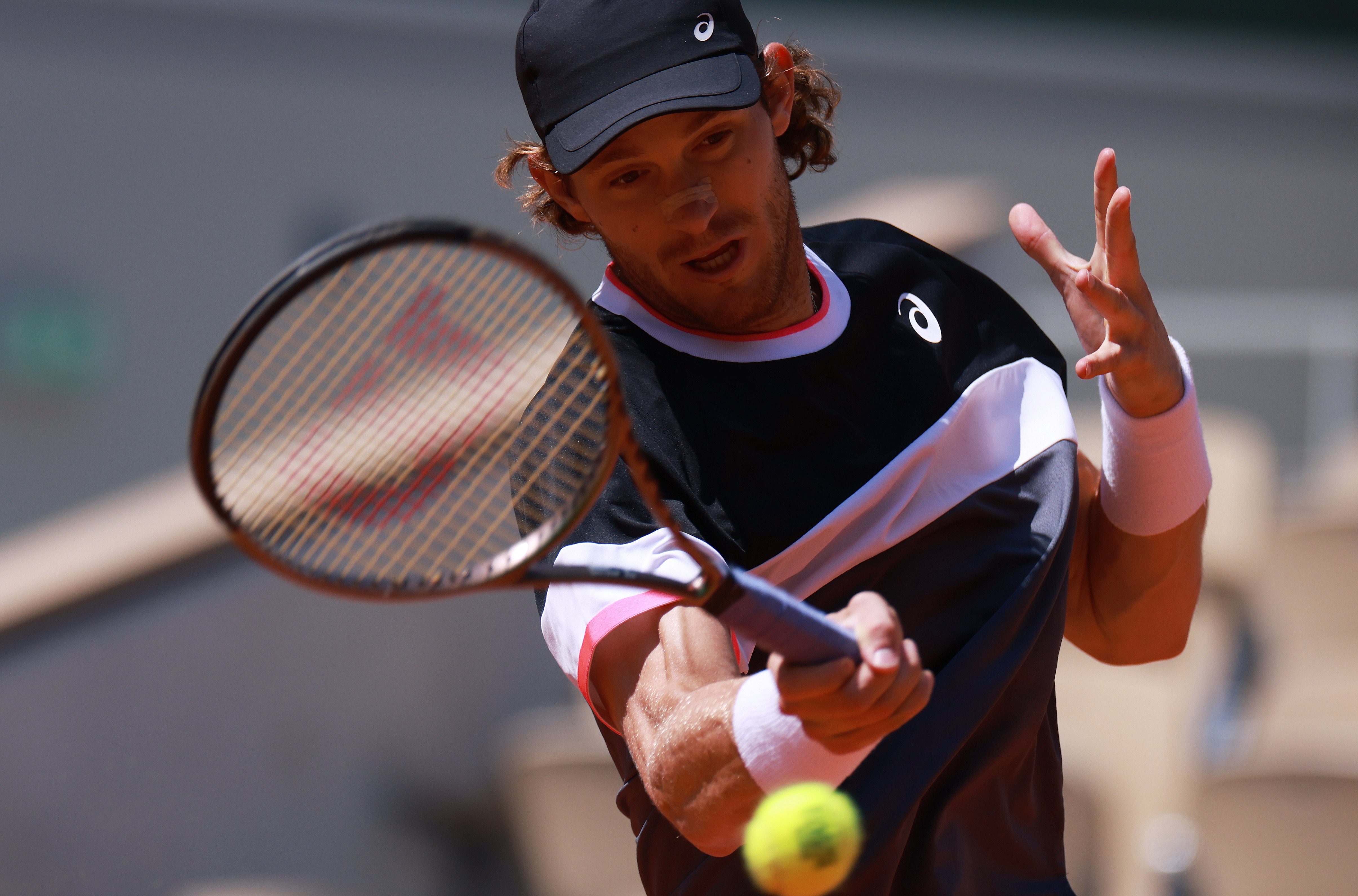 包含美网翻盘法网，鲁德状态火热的词条