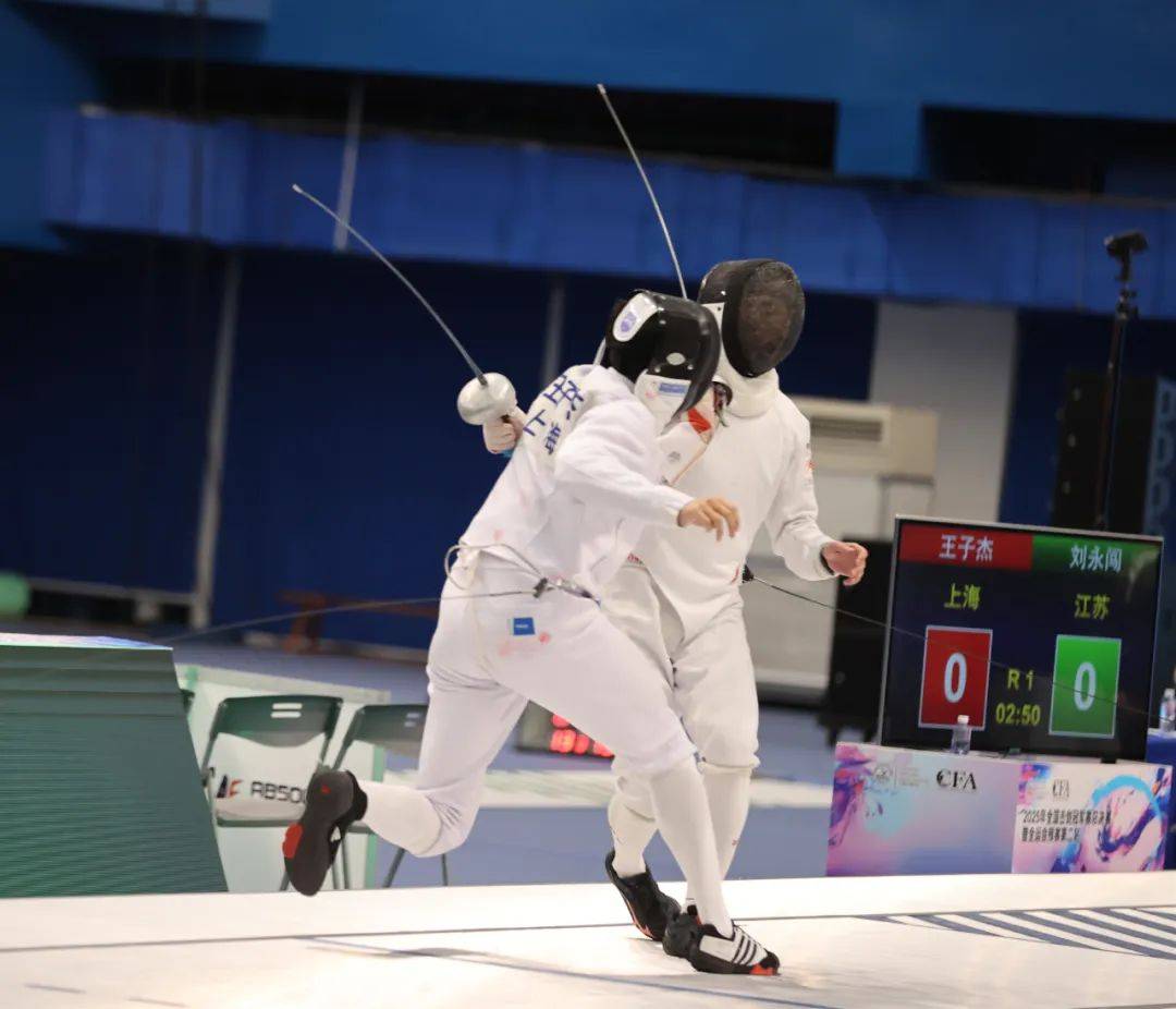 克罗地亚选手获得击剑比赛冠军 克罗地亚选手获得击剑比赛冠军