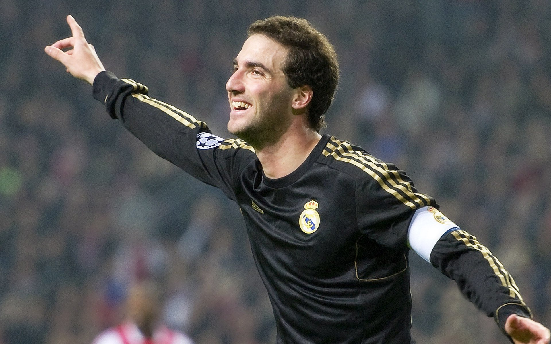 活塞爆冷击溃湖人，约基奇化身关键先生定乾坤