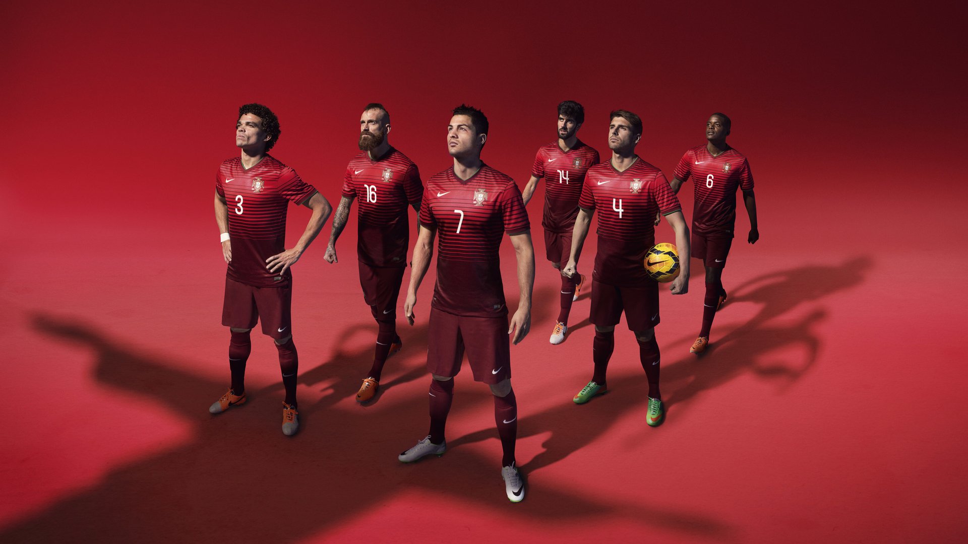 当凯尔特人碾压活塞，乔治在欧冠决赛接管比赛，跨越时空的统治力叙事